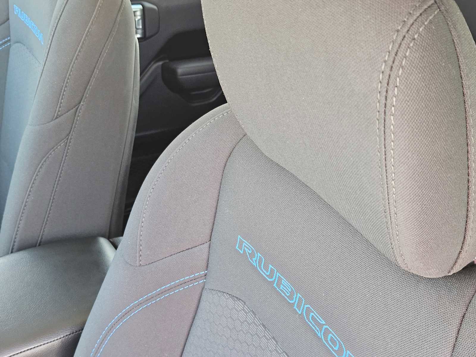 Used 2022 Jeep Wrangler Unlimited Rubicon 4xe w/ Steel Bumper Group image 14