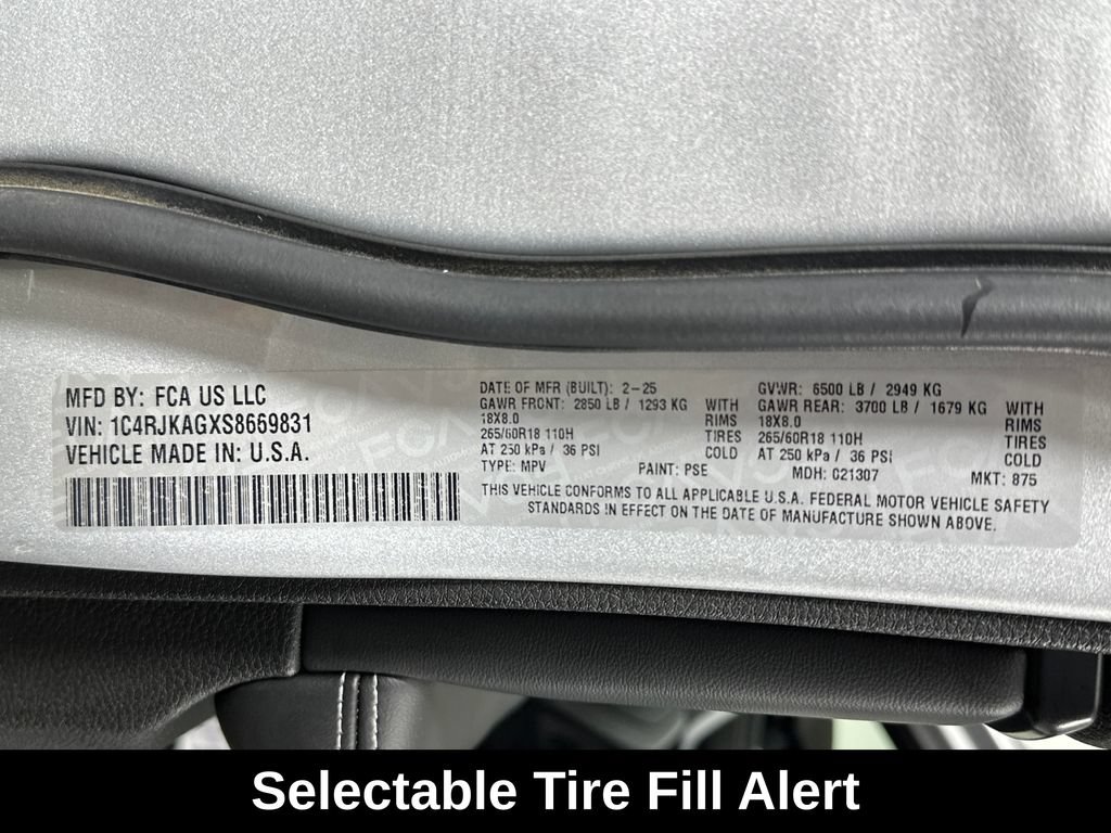 Used 2025 Jeep Grand Cherokee L Altitude AWD/4WD image 19