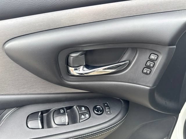 Used 2023 Nissan Murano SL w/ SL Moonroof Package AWD/4WD image 9