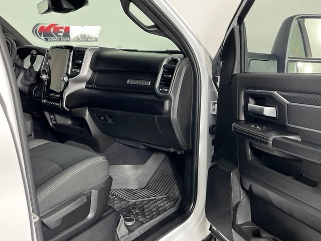 Used 2025 RAM 2500 Big Horn AWD/4WD image 30