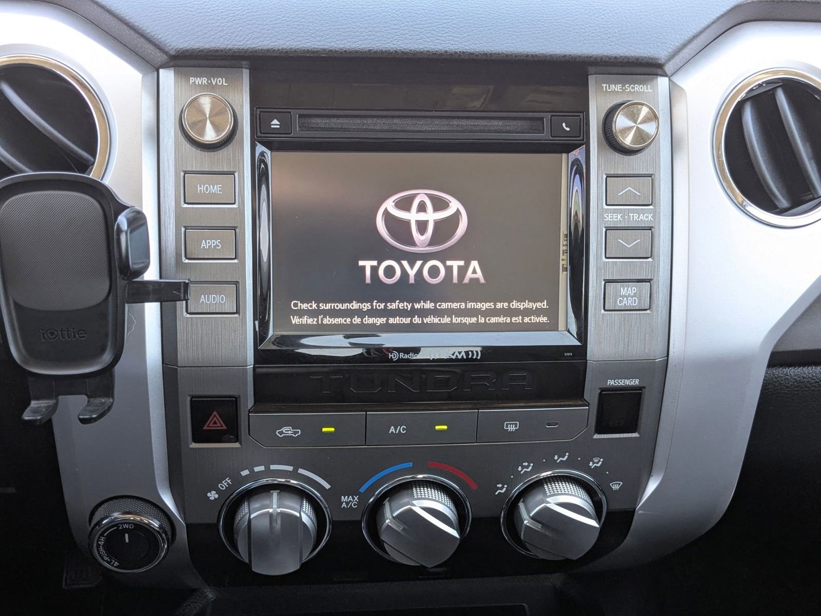 Used 2015 Toyota Tundra SR5 w/ SR5 Upgrade Package image 15