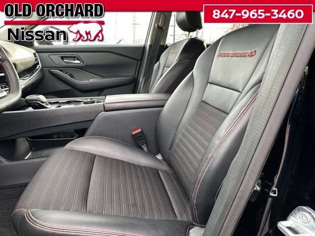 Used 2025 Nissan Rogue SV AWD/4WD image 9