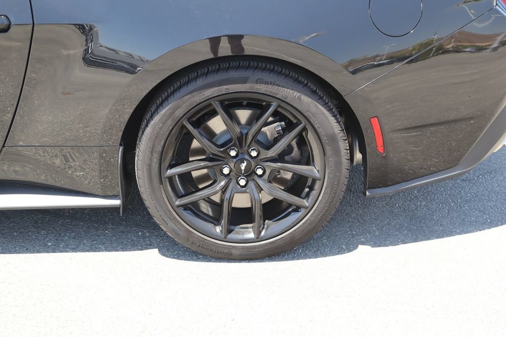 Used 2025 Ford Mustang GT w/ Mustang Nite Pony Package RWD image 12