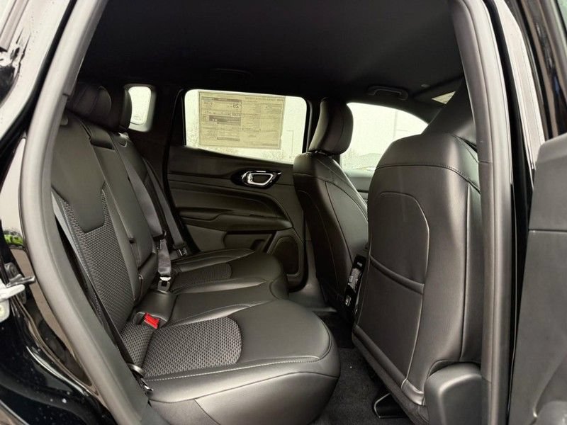 New 2026 Jeep Compass Latitude AWD/4WD image 6