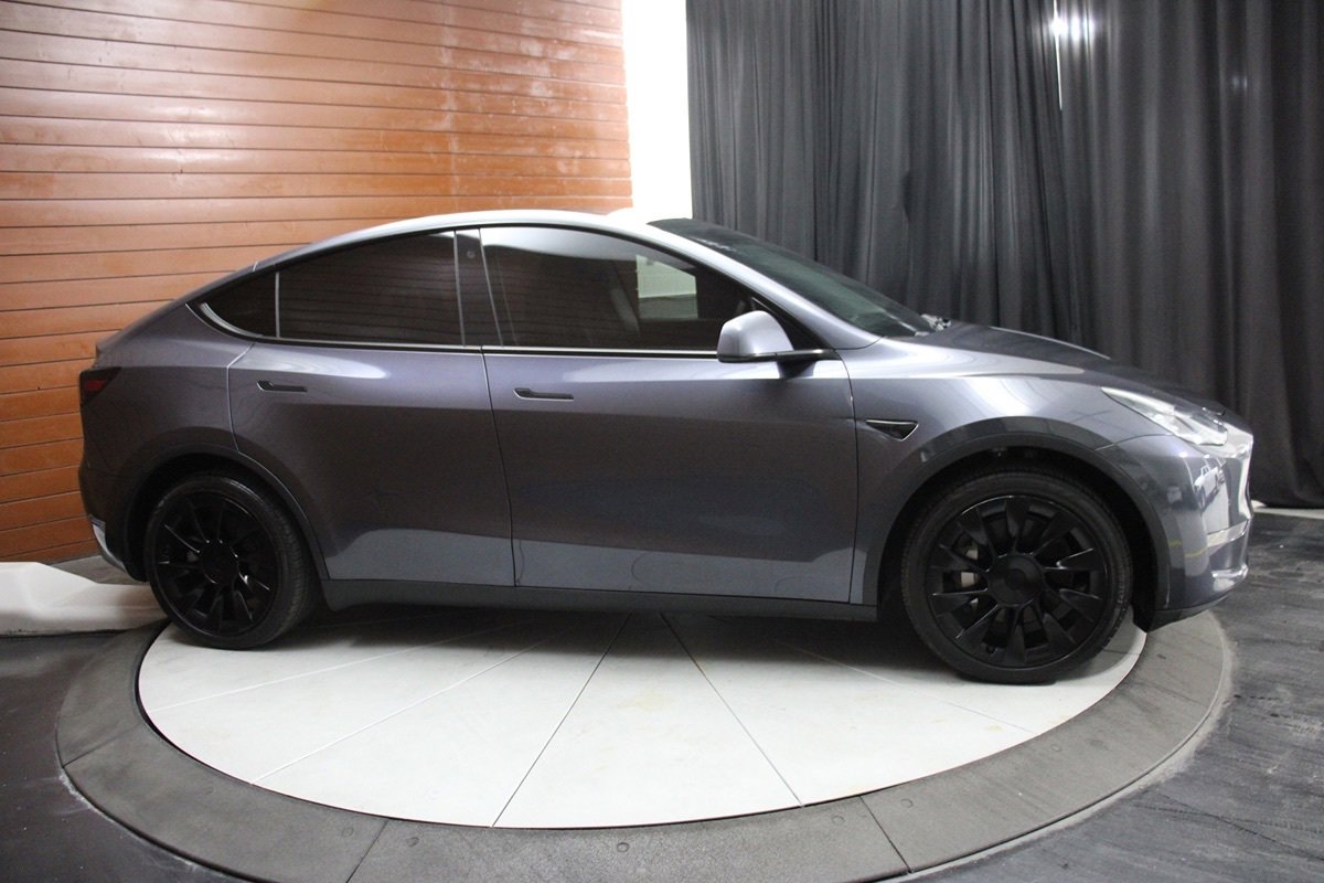 Used 2020 Tesla Model Y Long Range AWD/4WD image 9