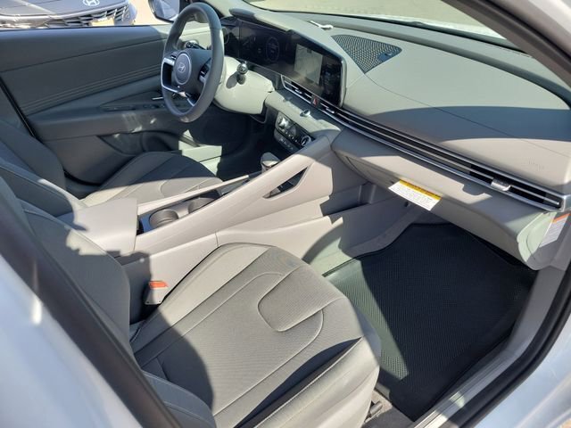 New 2026 Hyundai Elantra Sport image 16