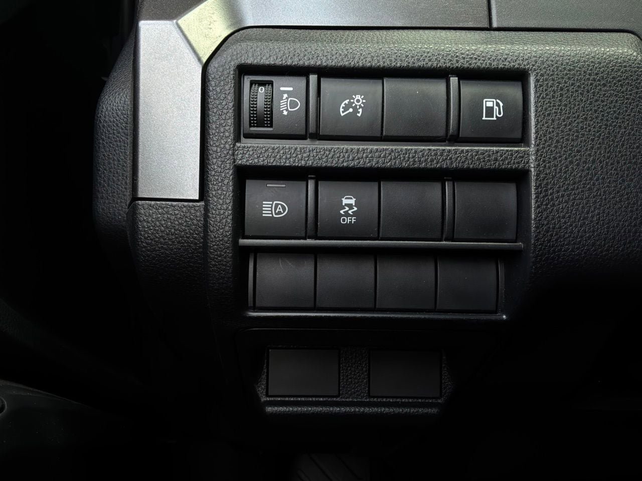 Used 2025 Toyota 4Runner SR5 RWD image 20