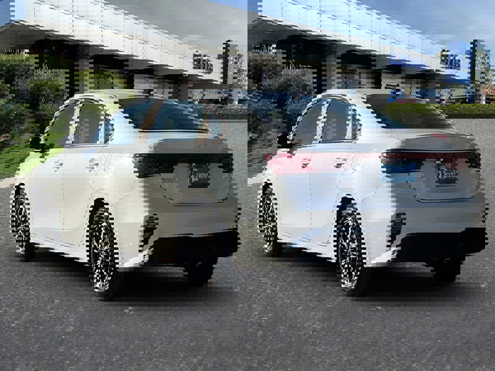 Used 2024 Kia Forte LXS image 7