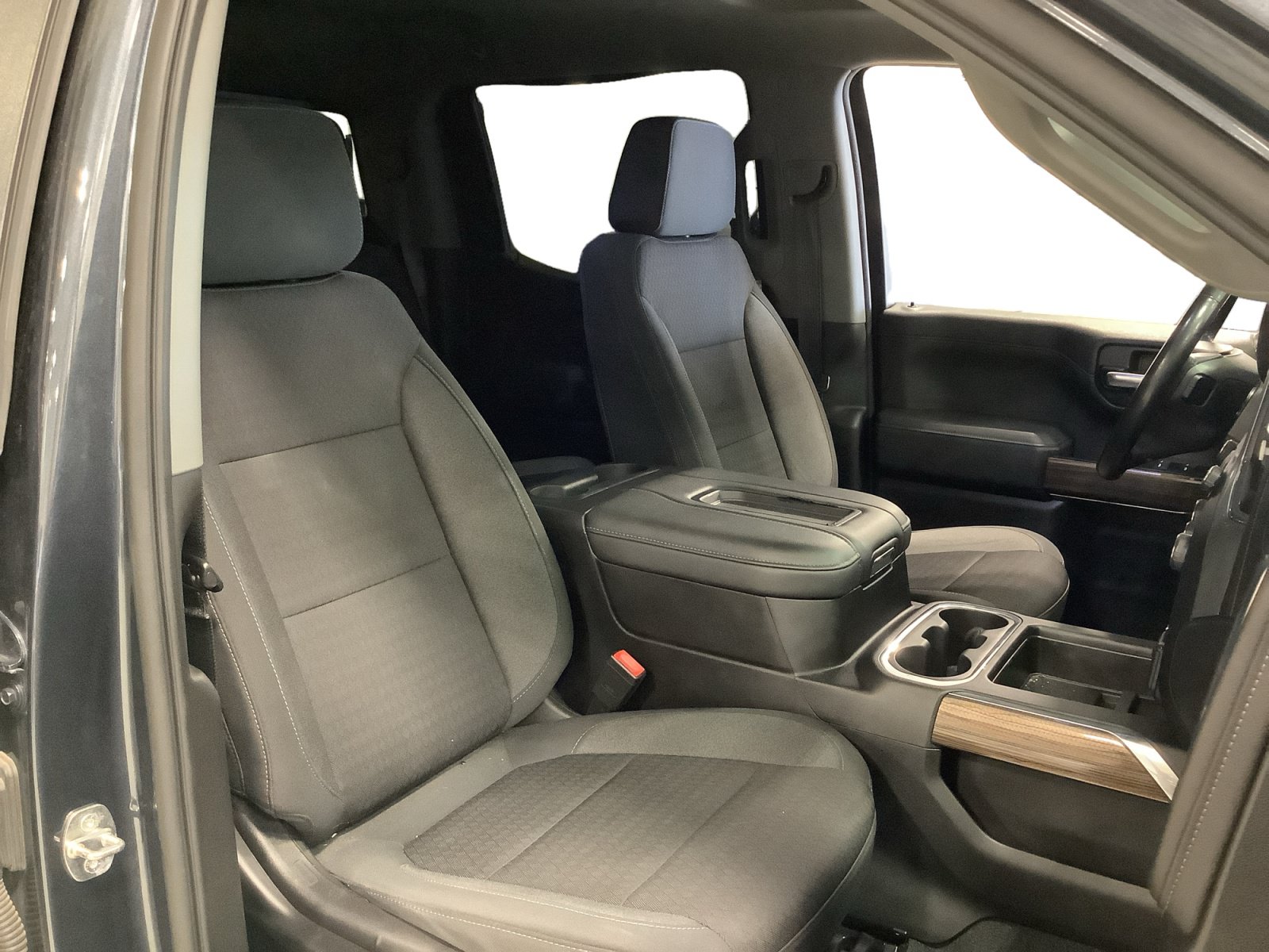 Used 2021 Chevrolet Silverado 1500 LT Trail Boss w/ Convenience Package II AWD/4WD image 22