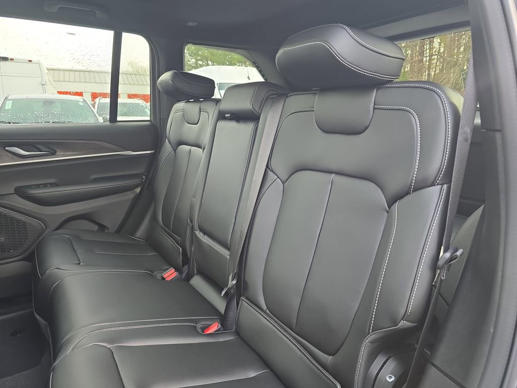 New 2025 Jeep Grand Cherokee Limited w/ MOPAR Finishing Package image 14