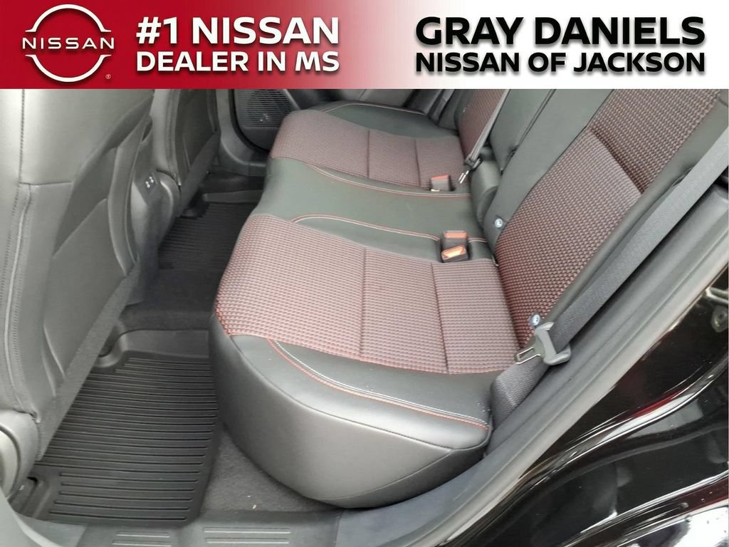 New 2026 Nissan Kicks SR AWD/4WD image 10