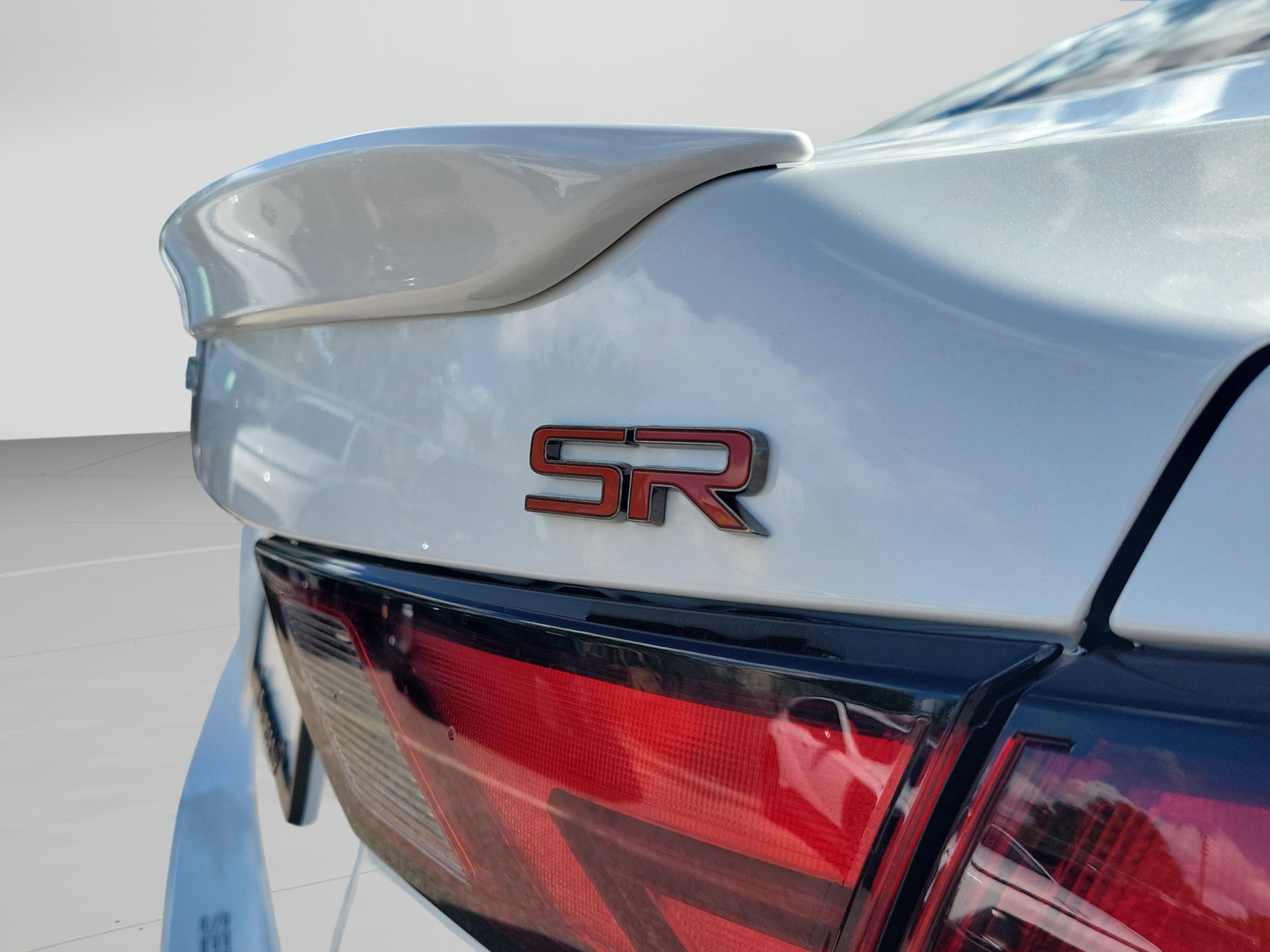 New 2025 Nissan Sentra SR FWD image 30