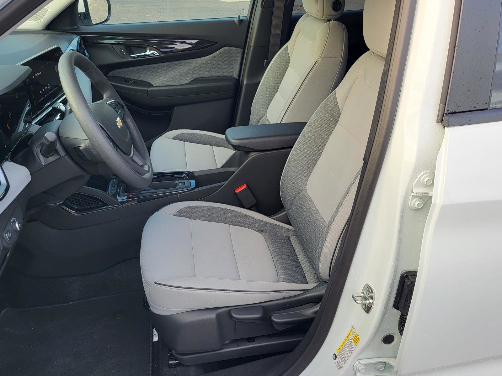 New 2026 Chevrolet TrailBlazer LT w/ LPO, Blackout Package image 15