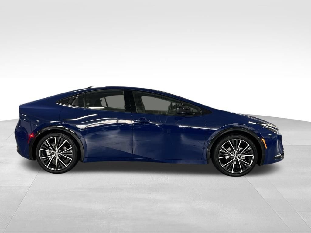 Certified 2023 Toyota Prius XLE FWD image 6