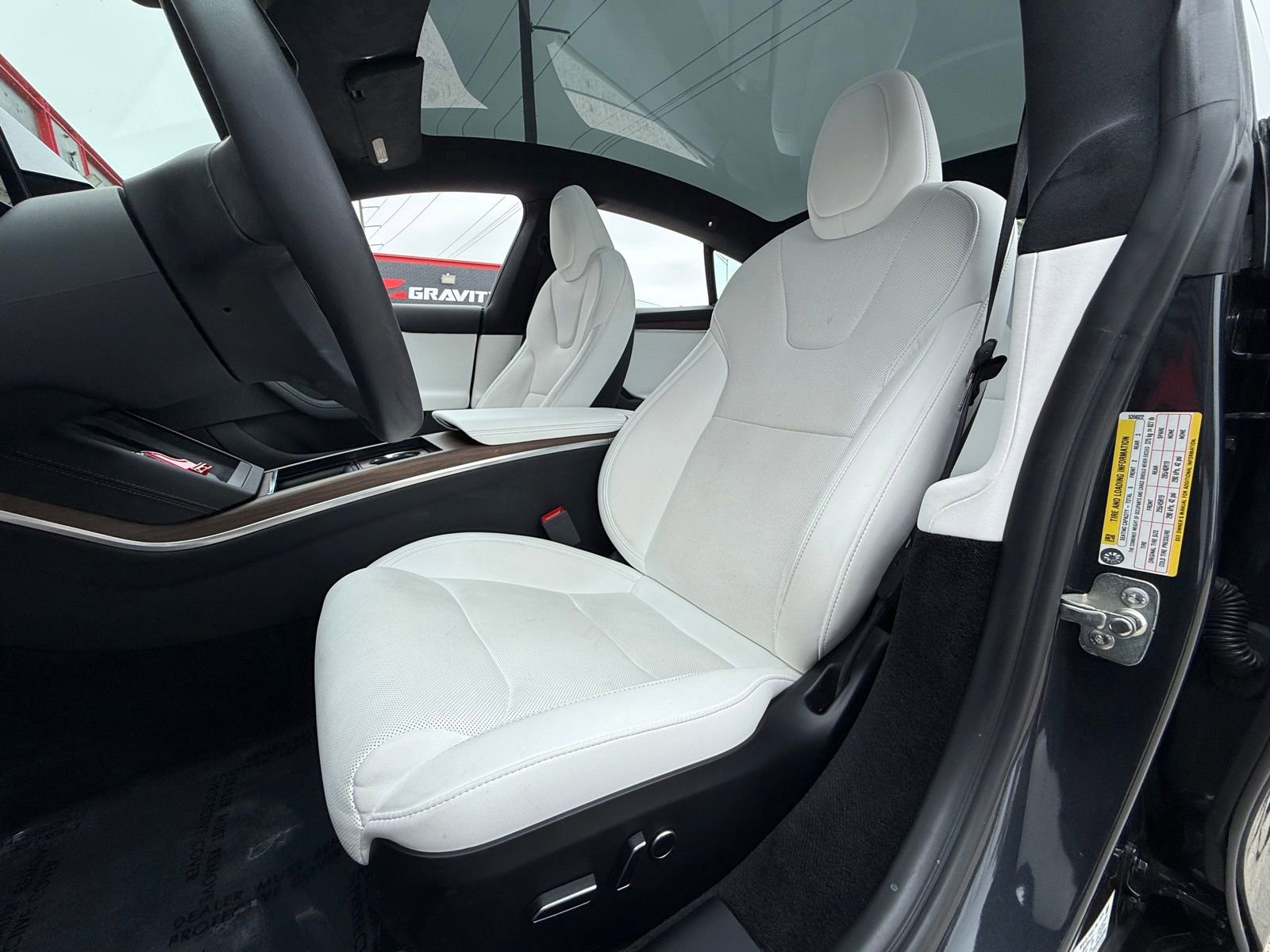 Used 2024 Tesla Model S image 15