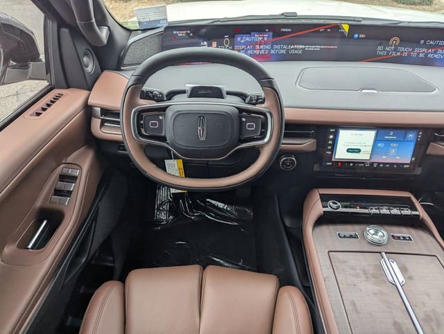 New 2026 Lincoln Navigator Reserve image 16