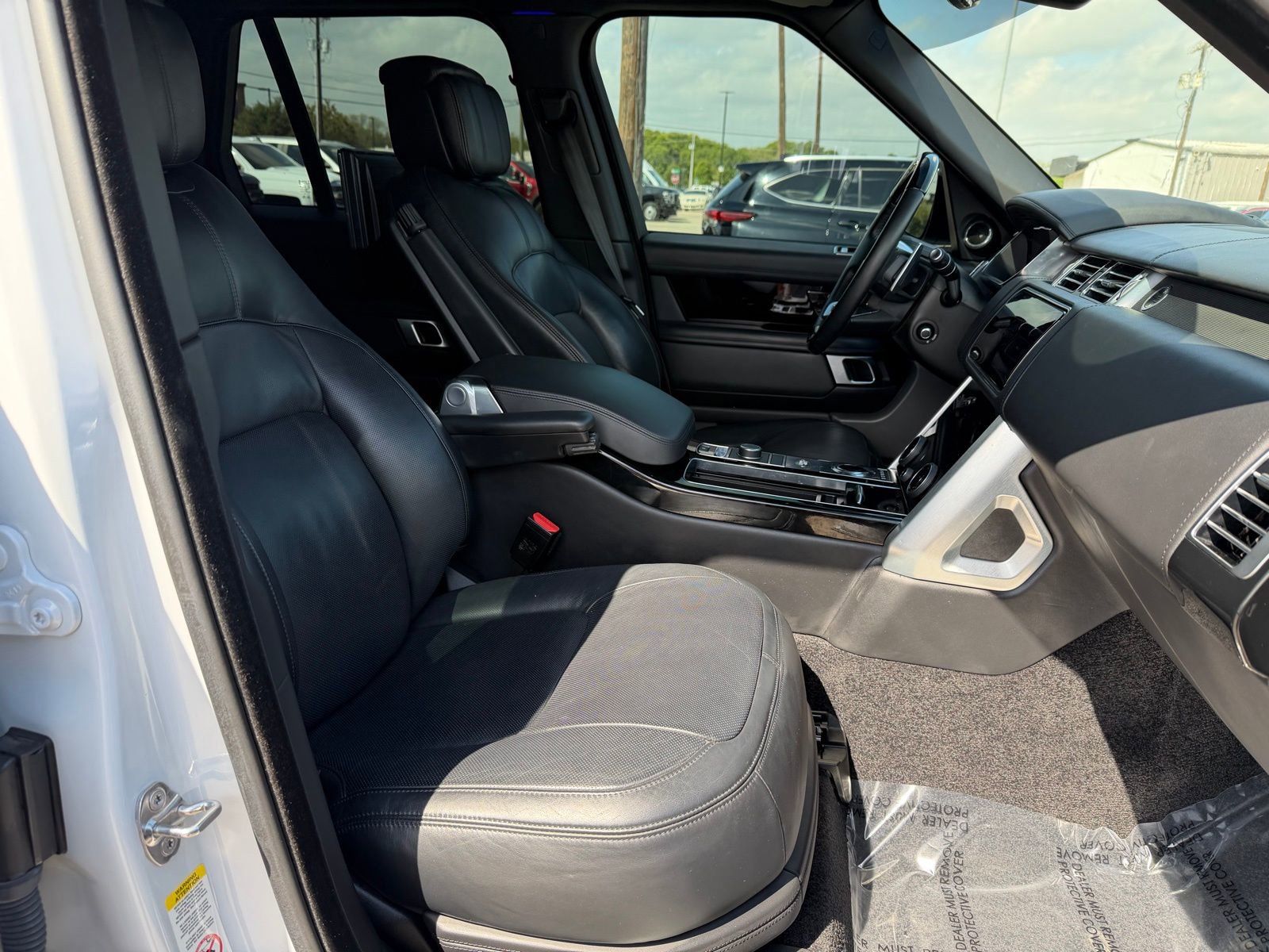 Used 2020 Land Rover Range Rover Autobiography image 26