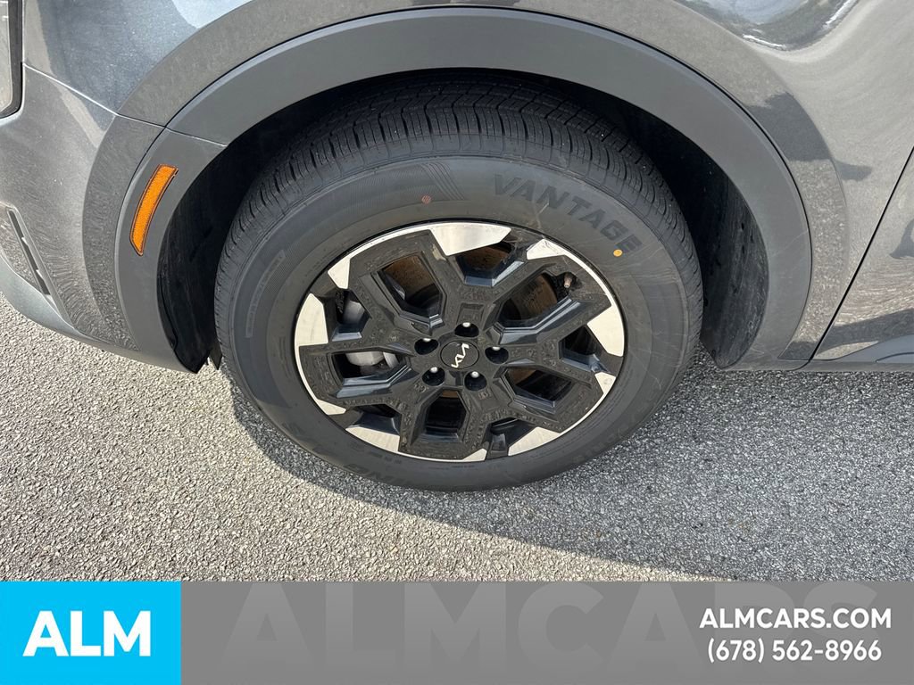 Used 2024 Kia Sorento S FWD image 13