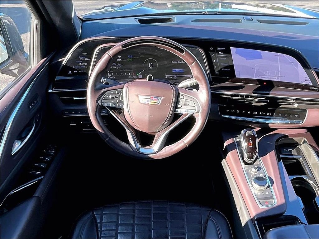 Used 2021 Cadillac Escalade Sport Platinum w/ Heavy-Duty Trailer Package AWD/4WD image 18