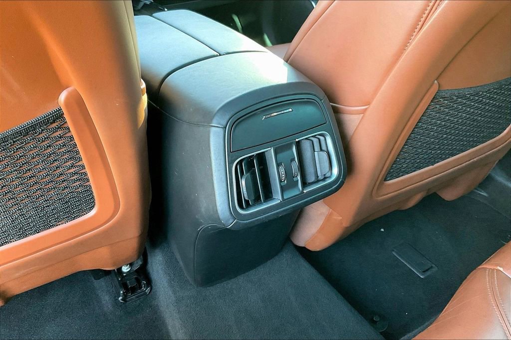 Used 2023 Maserati Levante GT image 10