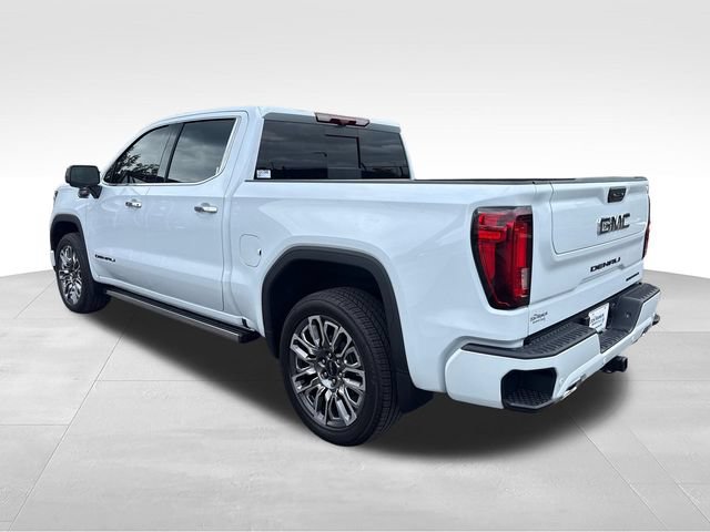 Used 2026 GMC Sierra 1500 Denali Ultimate w/ LPO, Black Badging Package AWD/4WD image 3