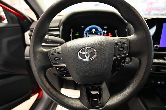 Certified 2025 Toyota Camry LE image 21