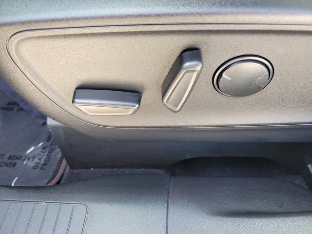 Certified 2023 Ford Escape ST-Line Elite w/ Premium Technology Package image 23