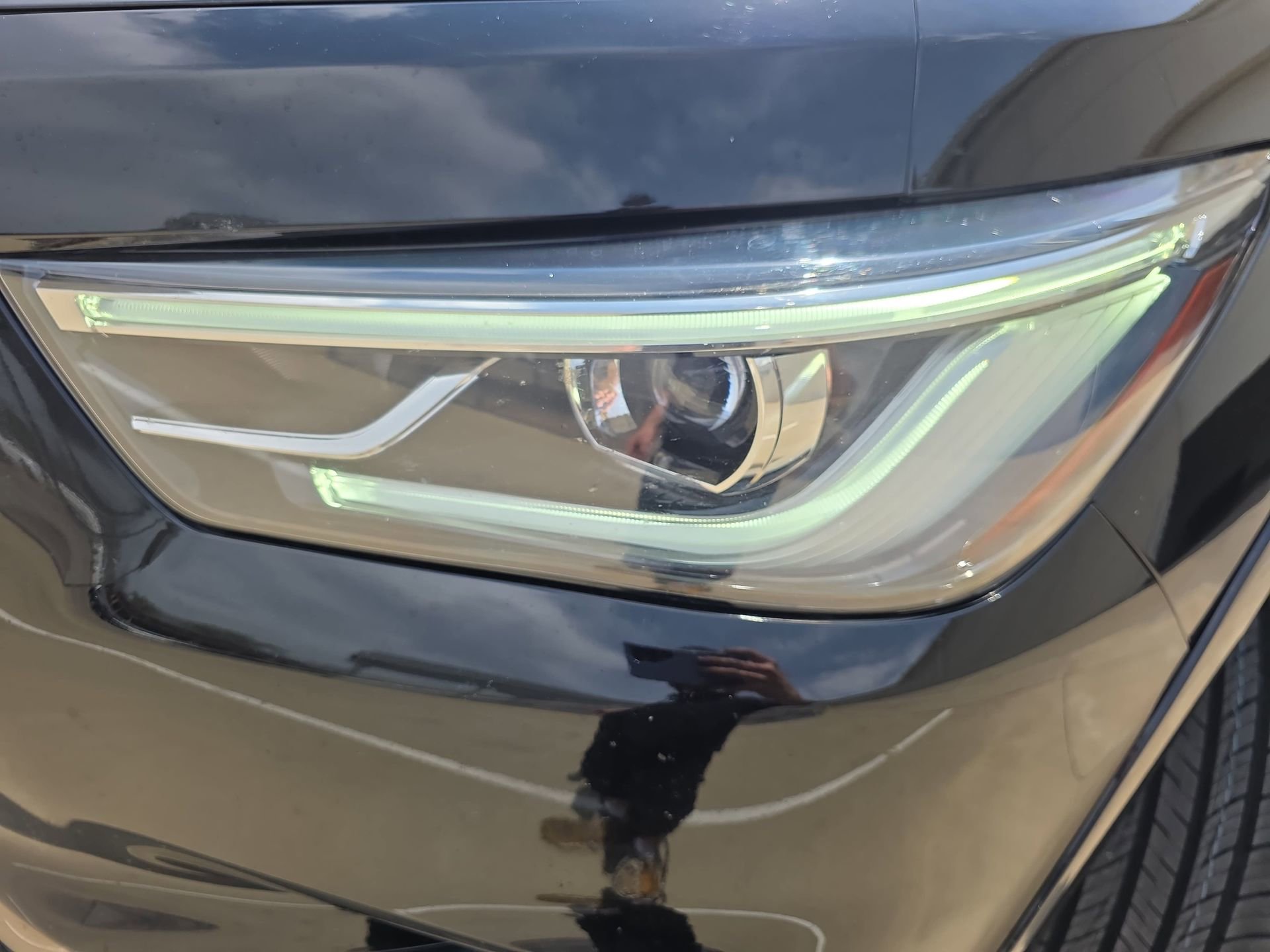 Used 2021 INFINITI QX80 Premium Select w/ All-Season Package image 30