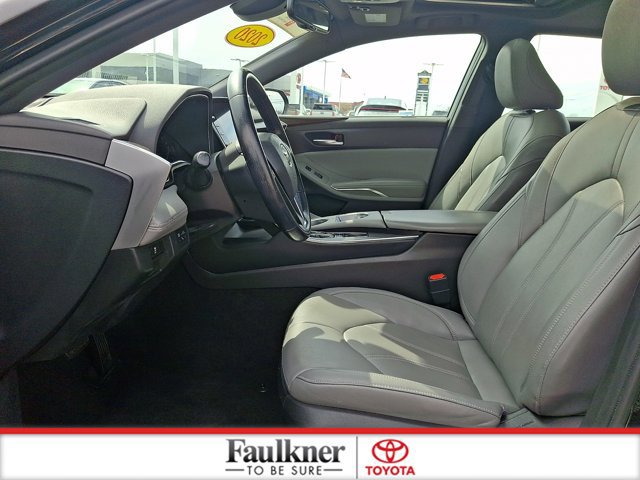 Certified 2020 Toyota Avalon XLE w/ Moonroof Package image 13