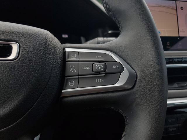 Used 2023 Jeep Compass Limited w/ Elite Group AWD/4WD image 26