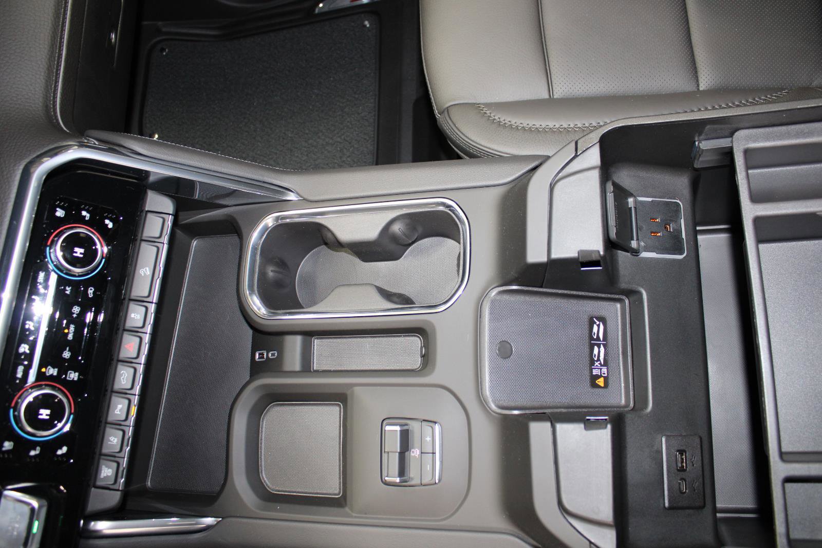 New 2026 GMC Sierra 2500 Denali w/ Denali Reserve Package image 35