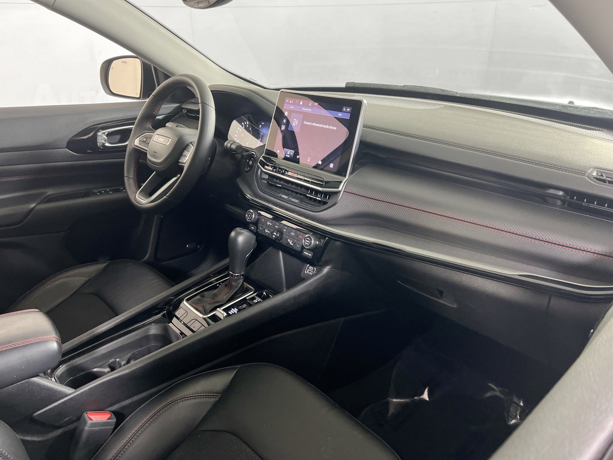 Used 2022 Jeep Compass Trailhawk w/ Sun and Sound Group image 27