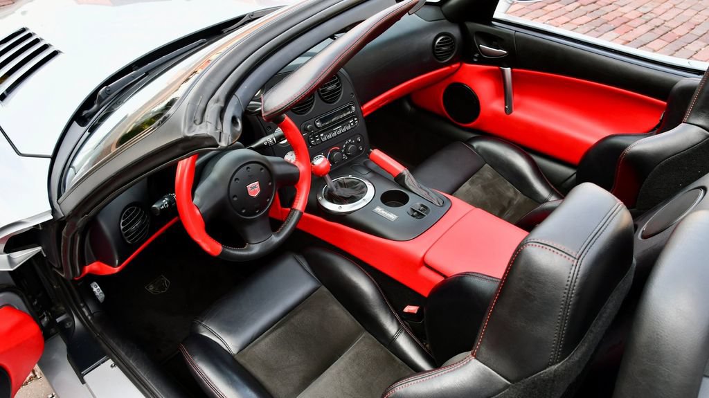 Used 2005 Dodge Viper SRT-10 w/ Mamba Edition Group RWD image 50