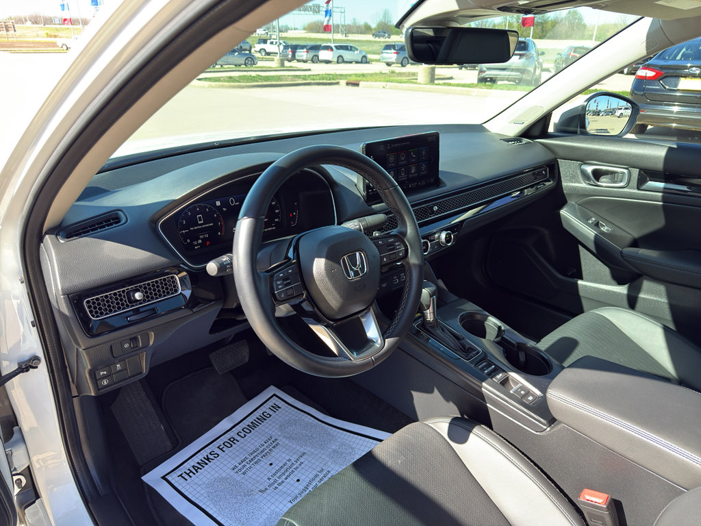Used 2023 Honda Civic Touring image 9