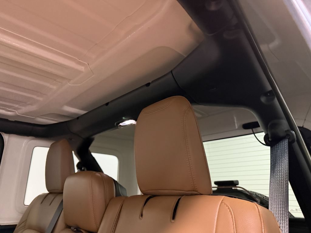 Used 2023 Jeep Wrangler Unlimited Sahara w/ Dual Top Group AWD/4WD image 49