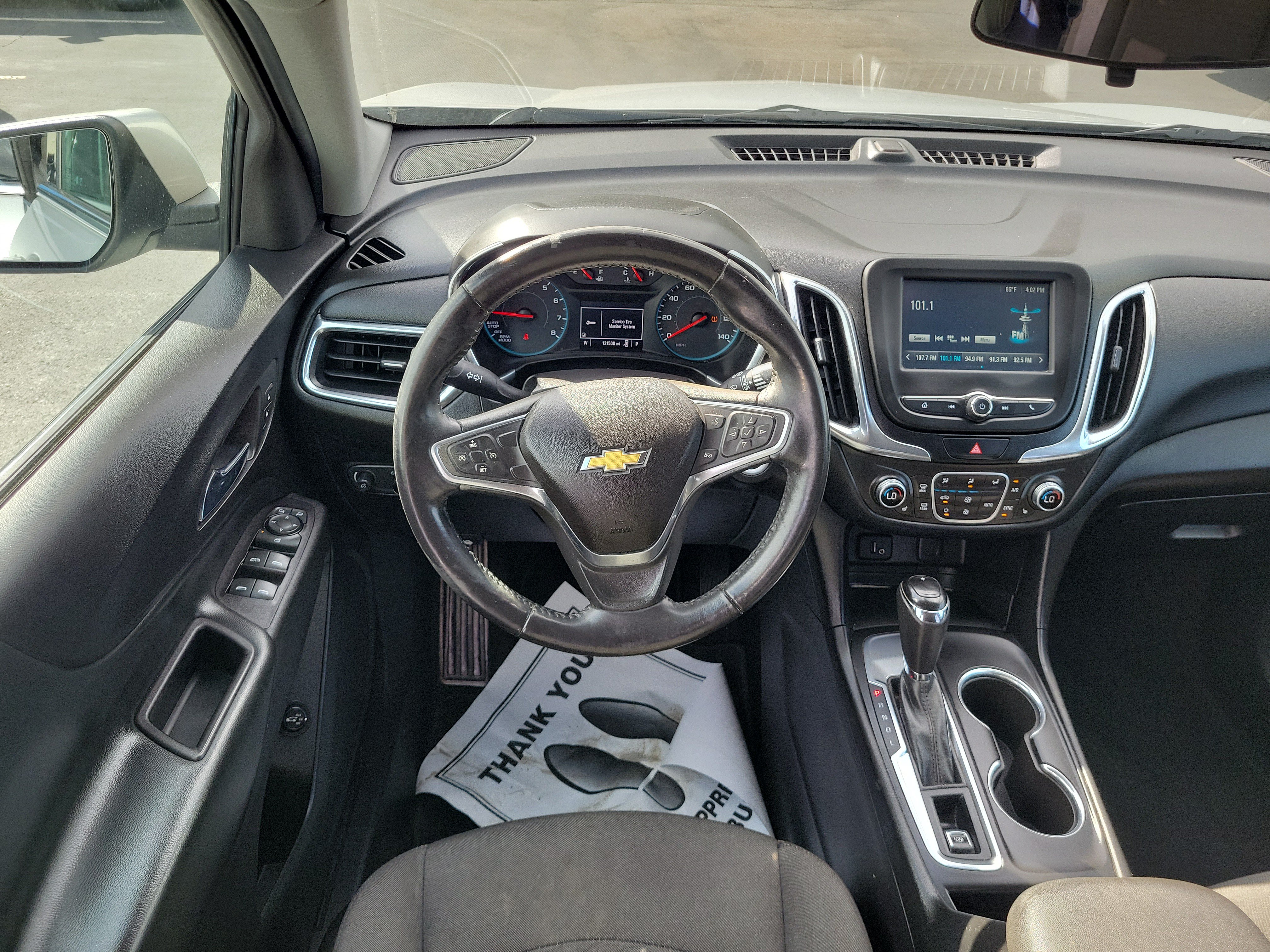 Used 2018 Chevrolet Equinox LT FWD image 10