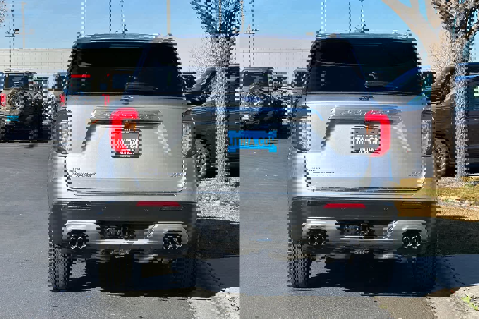 Certified 2023 Ford Explorer Platinum w/ Technology Package image 7