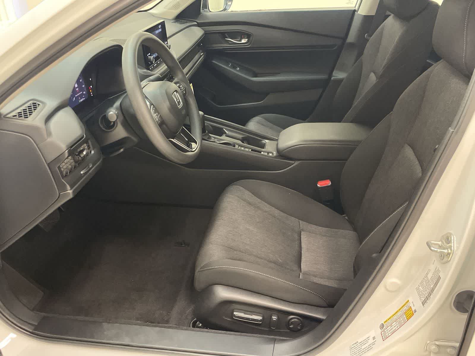 Certified 2025 Honda Accord SE image 18