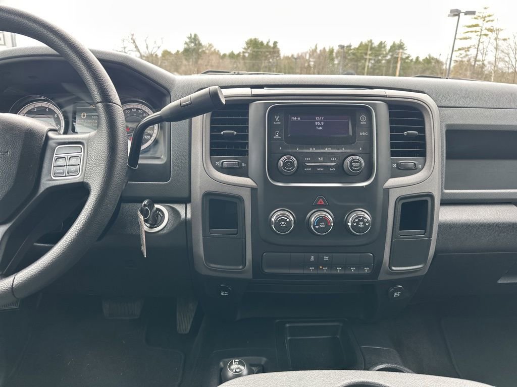 Used 2016 RAM 2500 Tradesman w/ Chrome Appearance Group image 21