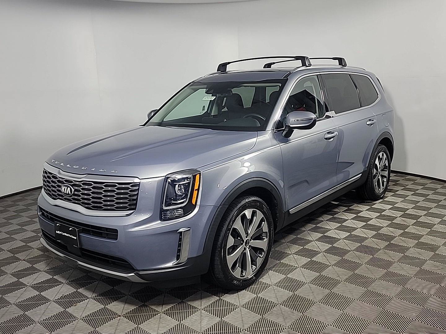 Used 2020 Kia Telluride EX w/ EX Premium Package AWD/4WD image 13