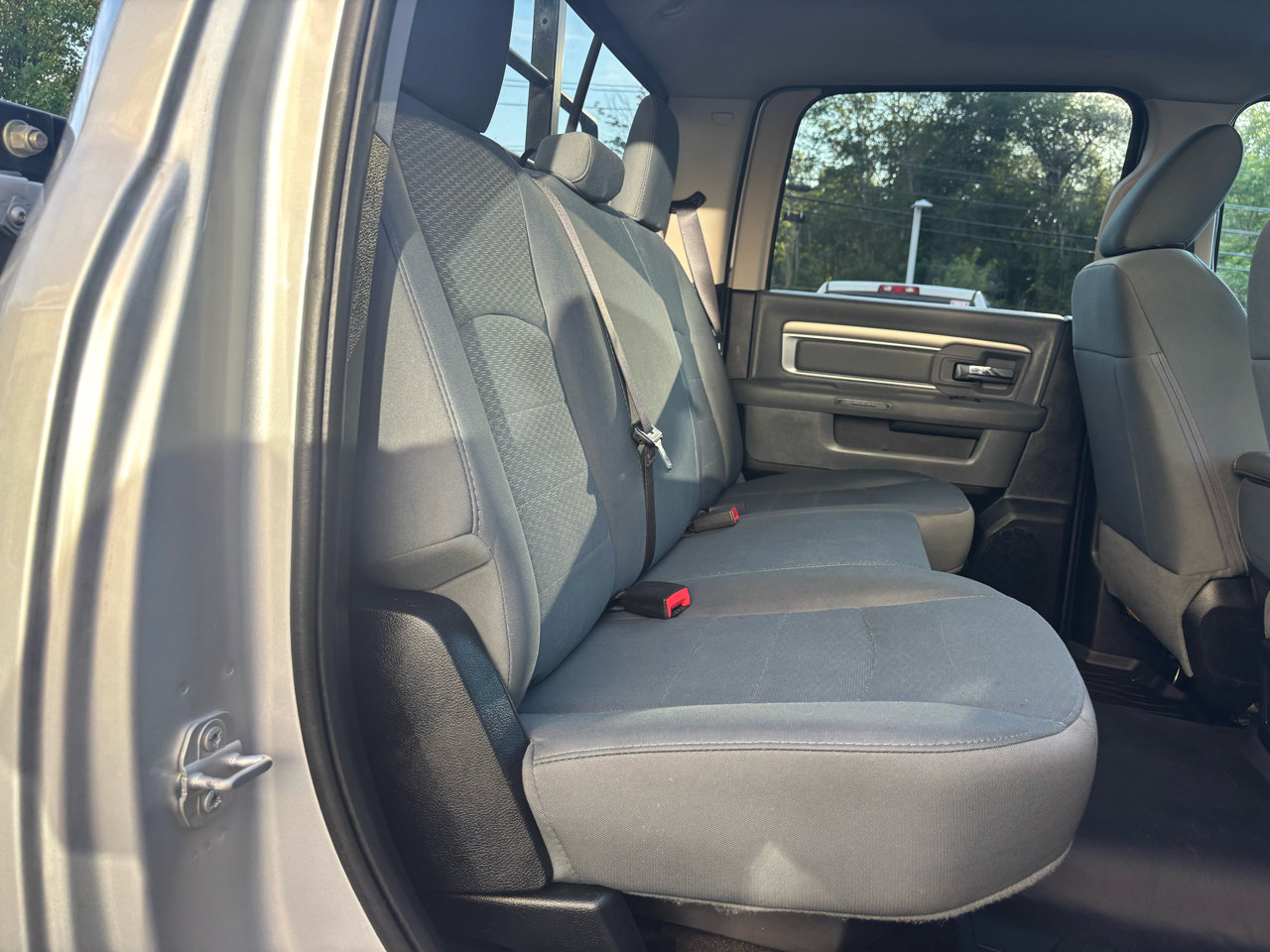 Used 2017 RAM 2500 SLT image 30