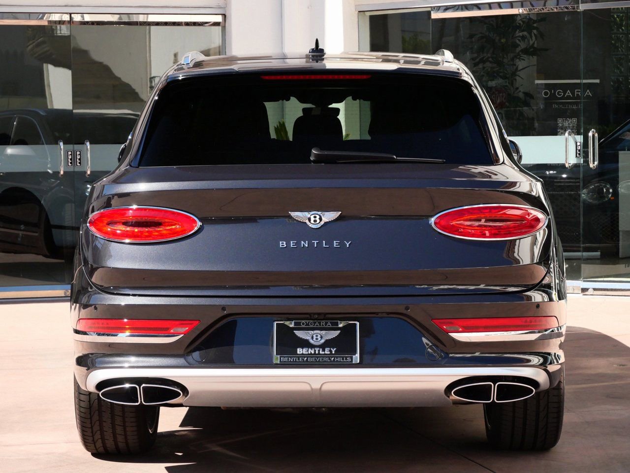 Used 2025 Bentley Bentayga Extended Wheelbase AWD/4WD image 9
