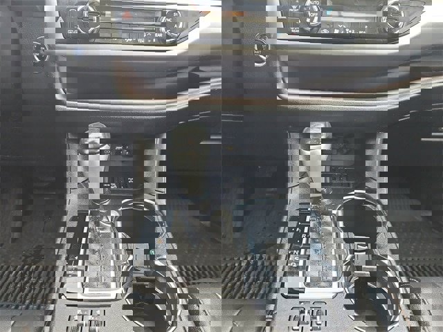 Used 2019 Toyota Highlander XLE image 11