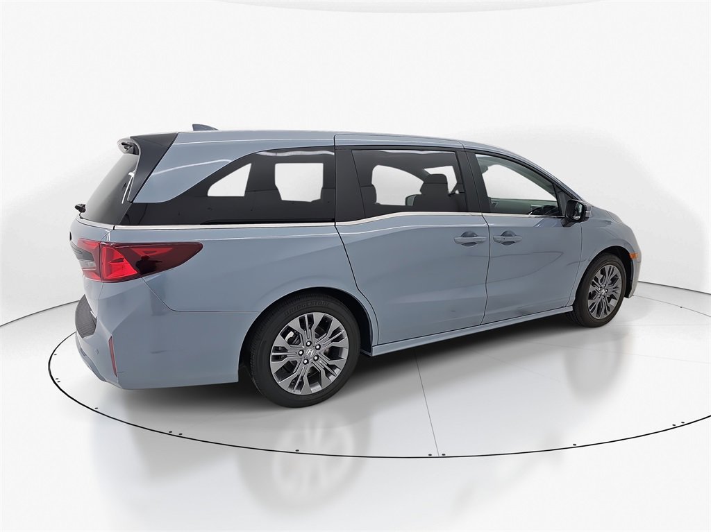 New 2026 Honda Odyssey Touring image 5