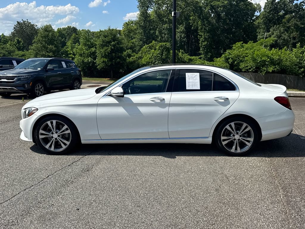 Used 2017 Mercedes-Benz C 300 Sedan image 4