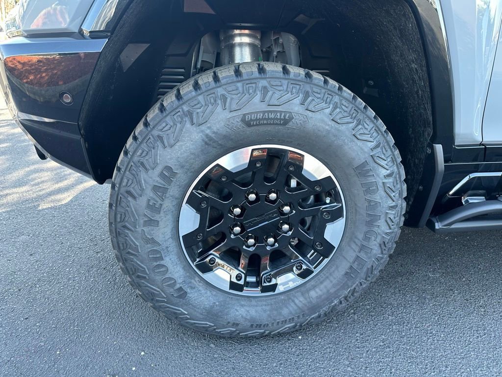 New 2025 GMC Hummer EV 2X w/ Extreme Off-Road Package image 8