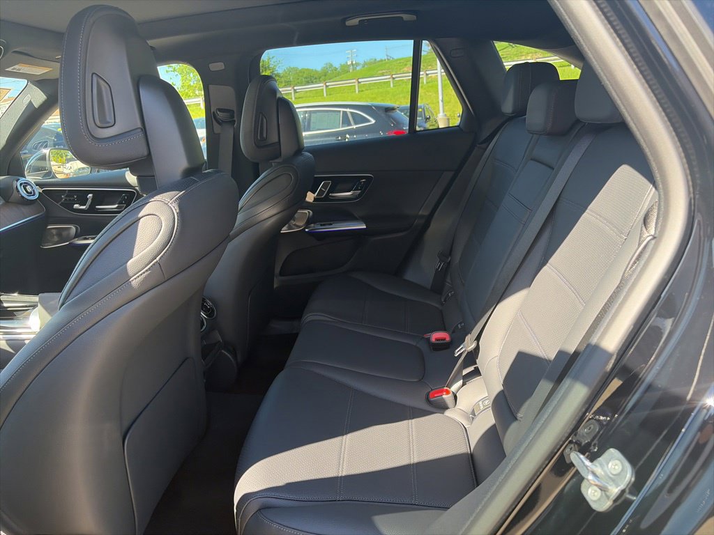 New 2026 Mercedes-Benz GLC 300 4MATIC image 24