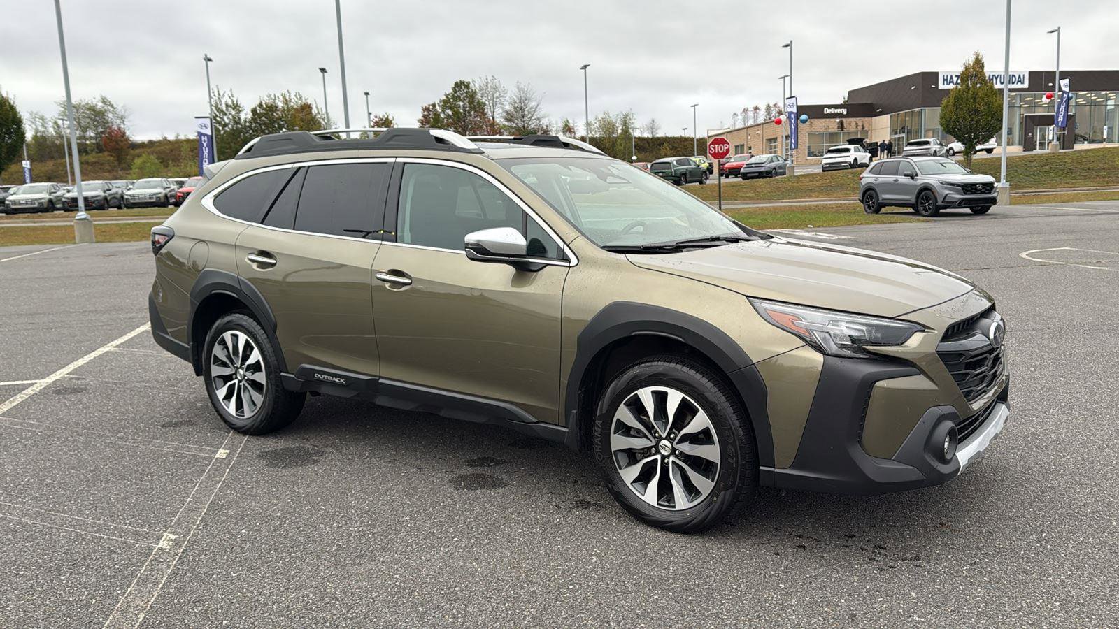 Used 2023 Subaru Outback Touring image 2