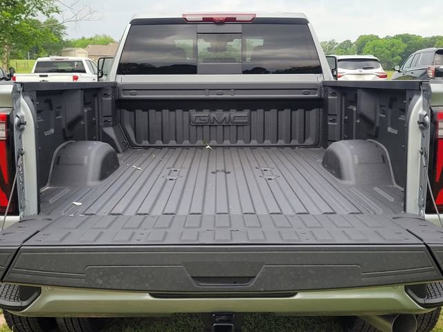 New 2026 GMC Sierra 3500 Denali w/ Denali Reserve Package AWD/4WD image 9