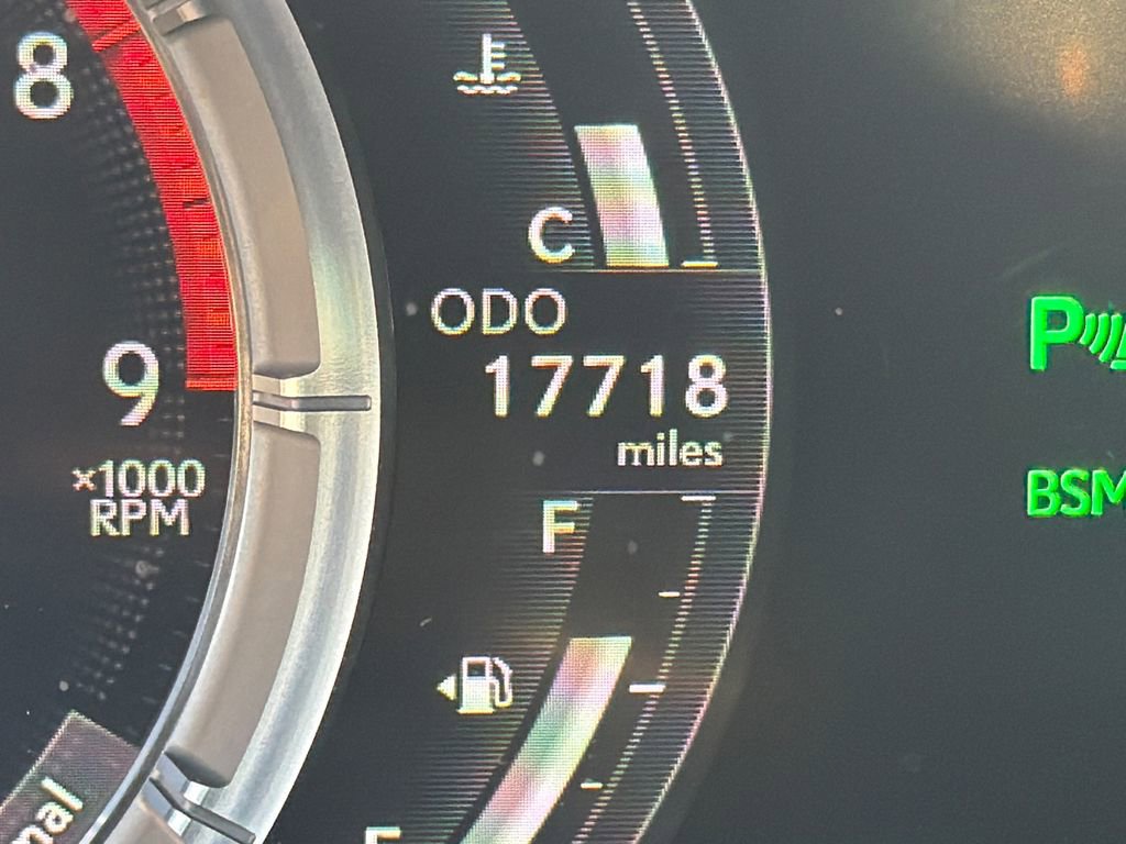 Used 2018 Lexus LC 500 Coupe w/ Sport Package image 24